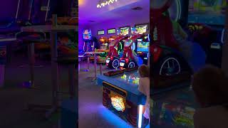Arcade Challenge ON! 🕹️ Mimi vs Lele — Who’s Got the Skills to Win? 🎮🔥 #shorts