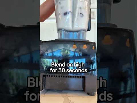 RECIPE BELOW ⬇️ 🍒 Cherry-Banana Power Smoothie 🍌 60 g complete protein • ~430 clean calories What