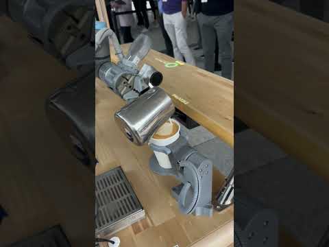 Artly@Dreamforce2024 #coffee #salesforce #ai #robotics  #robot #latteeart