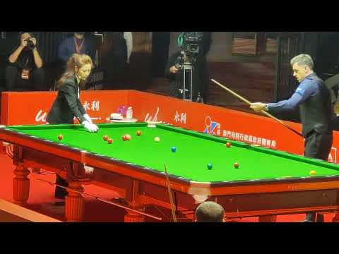 Ronnie O'Sullivan making a 139 against Jack Lisowski last night at the 2024 Macau Masters