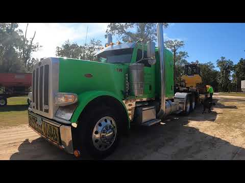 semi unloading Dozier