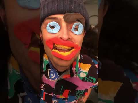 Ok so it was quiet on set!! Gotta keep the boredom at bay!! #stopmotion #photography