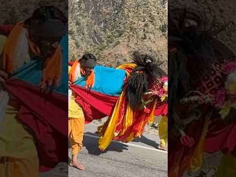 Dev bhoomi 🙏  #devbhoomi #doli #devdoli #surkandadevi #uttarakhand #badrinath #viralvideo #shorts