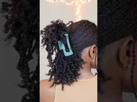 Half up half down claw clip hairstyle on #minitwists #minitwiststyles #naturalhairstyles