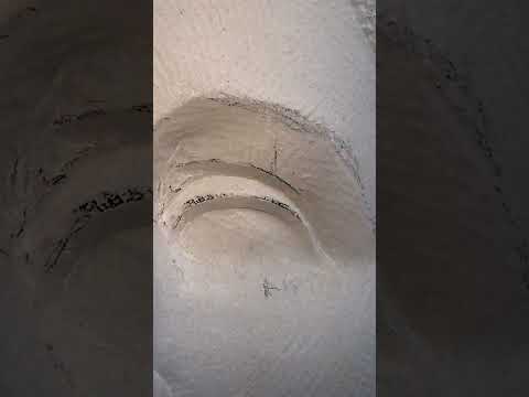 Carving an eye in marble. Timelapse vs real time