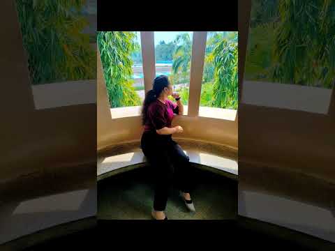 खिड़की खोल के देखो मौसम अच्छा है| चिड़ियो पर फैलाओ मौसम अच्छा है|