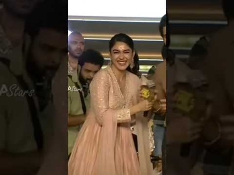 🤣🤣mrunal funny dialogue|  #familystar#funny#trending