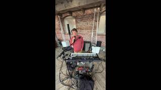 So good  sounds like a studio. Incredible  #livelooping