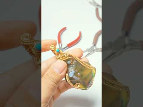 Handmade Wire Wrapped Stone Pendant 🎉#Handmade jewelry #Wire wrapped pendant #shorts