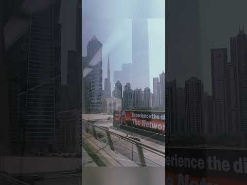 hangout | Dubai metro | visit Dubai #dubai #burjkhalifa