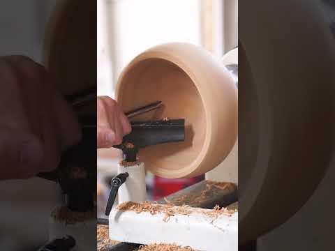 Making a bowl out of apple wood for holding apples #shorts #woodworking