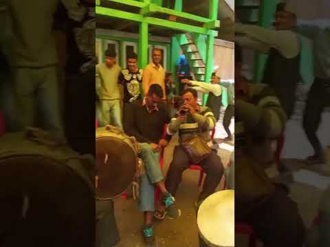 हिमाचली वाद्य यंत्र की सुरीली देवधुन सुनकर आप सभी मंत्र मुक्त हो जाएंगे।
