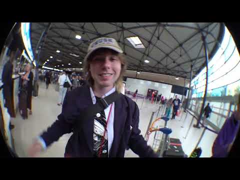 Lewis OfMan playing at Vida Festival