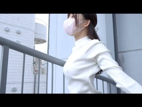 【ノーブラ】仕事の休憩中を見せちゃいます！【丸の内OL】