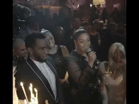 Beyoncé singing "Happy Birthday "to Diana Ross for her 75th