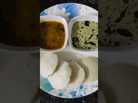 Sunday Breakfast Recipe | Idli Recipe | Coconut Chutney #shorts #shortsvideo #youtubeshorts