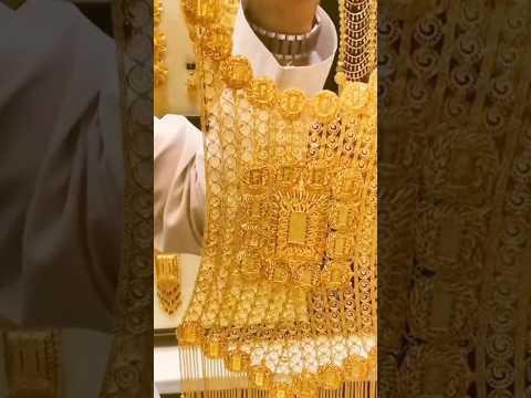 Stunning Gold Jewelry Display ❤️ #Gold jewelry #Jewelry display #Luxury style
