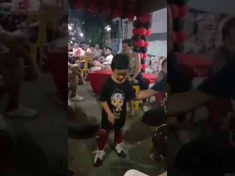 Hyderabad chatal band dance by small kid