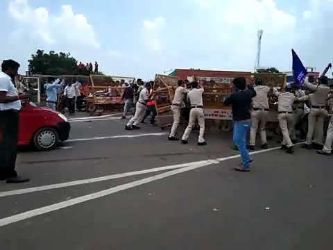 Neemuch Murder Case LIVE /(Police)पुलिस और भीम आर्मी की झड़प/भीम आर्मी और आदिवासी वाहन रैली