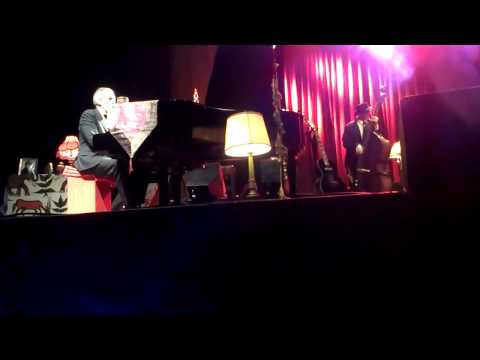 Kiss Of Fire - Hugh Laurie and the Copper Bottom Band (Brussels)