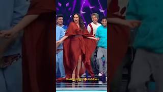Viral Karishma kapoor 😍#karishmakapoor #dance #90s #hindisong #love #shorts #viral #superdancer