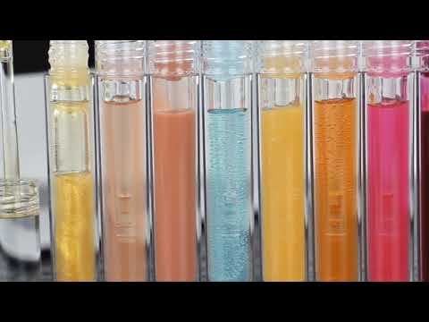 Is a lip gloss like a chemical agent easy to use?