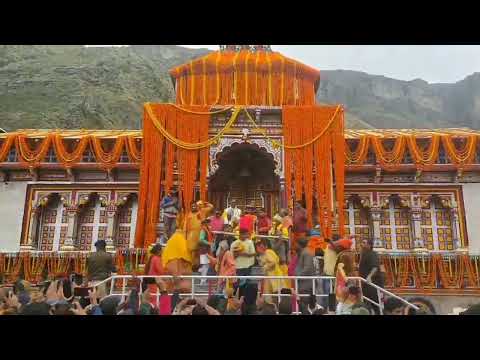 बद्रीनाथ पहुँची आदिगुरू शंकराचार्य की गद्दी और मुख्य पुजारी रावल जी | badrinath doli 2022 #badrinath