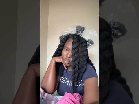 My hair shrinks too. #youtubeshorts #naturalhair #viralvideo