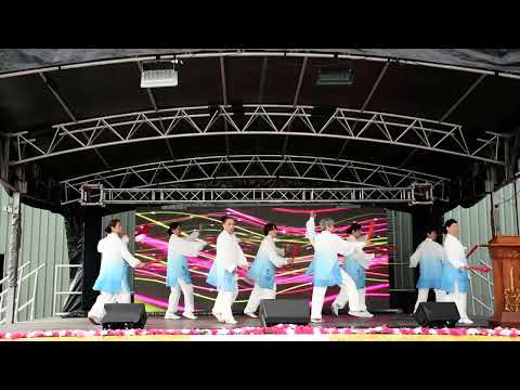 Tai Chi Fan Performance by Queensland Guangxi Multicultural Communities | SWAAD 2024
