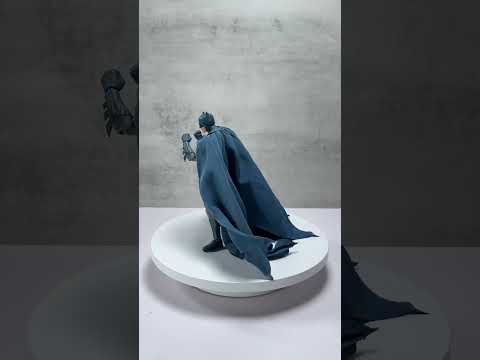 MAFEX: BATMAN “HUSH” #batman #batmanhush #dccomics #dceu #brucewayne #actionfigures