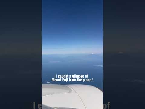 I caught the glimpse of Mount Fuji from the plane ! #japan #mountfuji