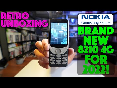 Unbox & First Look at Nokia's Brand New 8210 4G + 1999 Comparison