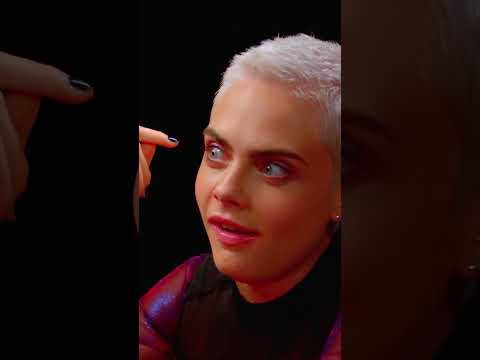 Cara Delevingne's facial expressions = ICONIC!