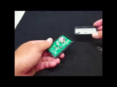 How to replace the battery on a 971lm Compatible remote transmitter keyfob
