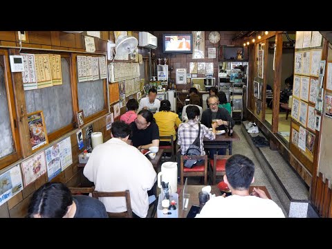 The Shocking Reality Behind the Scenes of a Super Busy Chinese Restaurant Run by 2 People!