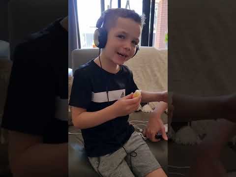 beat boxing by ari
