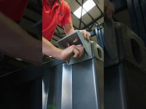 Universal Bracket #container #containerhome #viralshorts #shipping