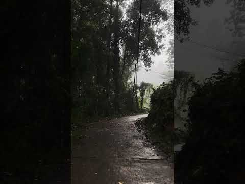 කලුවර රෑ සඳක් වගේ... 😩❤️#aththanagoda