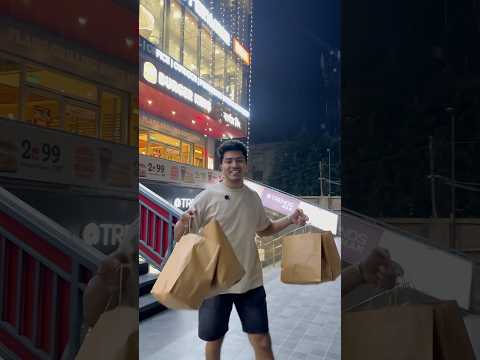 I ordered 50 burgers 🍔😱 at burger king 🤯 #viralvideo #viralshorts