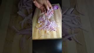 Dos cortes de cebolla #facil #cortedecebolla #viral #yoytubeshorts #cebollas