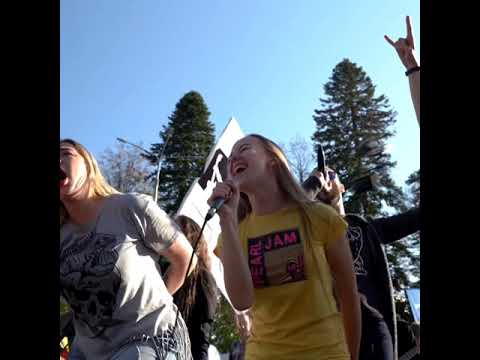 Queen - Bohemian Rhapsody (Rocknmob) 🤘