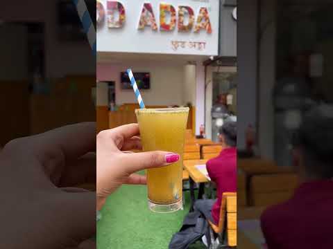 Most unique burger in Pune #punefoodblogger #punefood #shorts