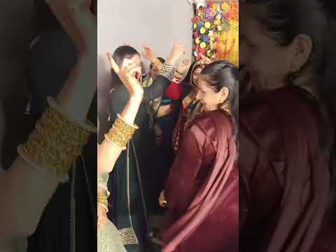 बोल तेरे मीठे मीठे.. क्या कर रहे हो 😲 #viralvideo #indianwedding #bhopalkibahuneetu #comedy #funny