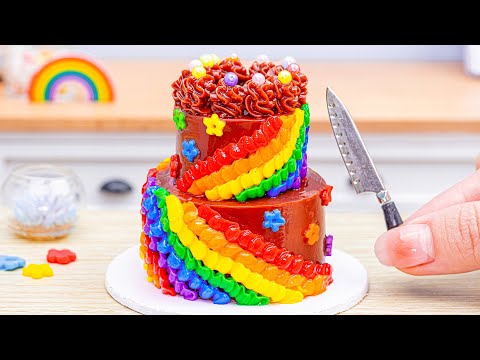 Miniature Rainbow Buttercream Cake Decorating 🌈Amazing Rainbow KitKat Cake Recipe By Baking Yummy