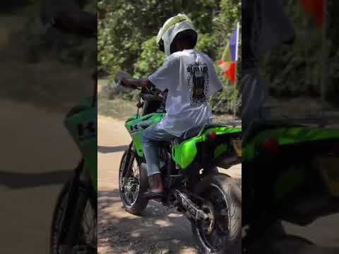 හැම කොල්ලෙක්ගේම හීනයක්💚🫀 #bike #dtracker #kawasaki  #race #dirtbike  #automobile #srilanka #bikers |