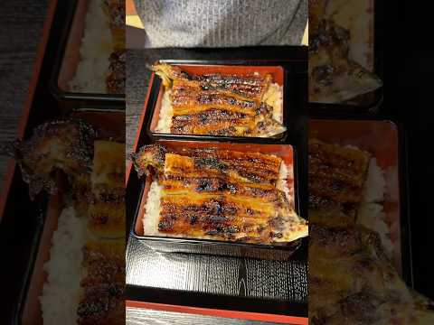 脂のり抜群の肉厚活鰻を炭火で焼き上げる究極のうな重🤤注文毎に焼き上げる鰻は皮パリッと身は肉厚ジューシーで美味しすぎる！#大好物は高カロリー #japan #japanesefood #asmr