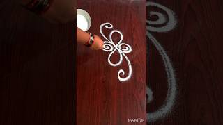 #sideborders #rangoli #seo #freehandrangoli #muggulu #art #dailymuggulu #indianart #ytshorts