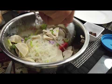 ยำหมูยอวุ้นเส้น ฉบับบ้านๆ | ยำหมูยอกับครัวคุณไก่