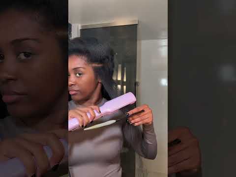 Who said you can’t have healthy hair and apply heat ? #naturalhair #naturalhairproducts #curlyhair