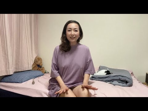 【ノーブラ】足のネイルを塗っていたら見えすぎちゃいました、、【パンチラ】